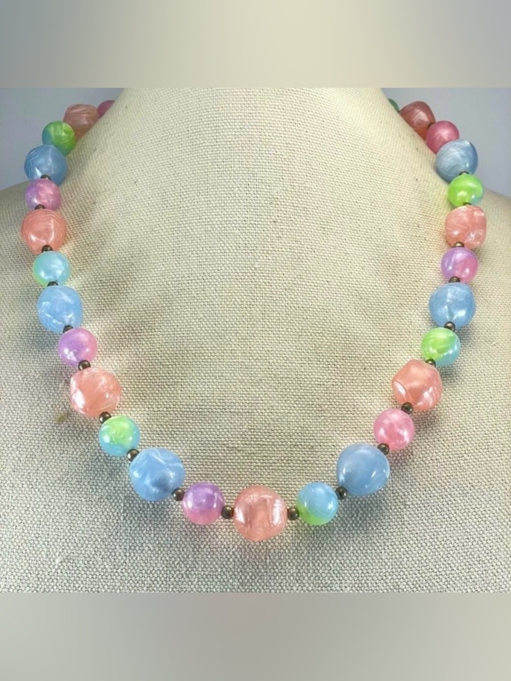 Stunning Silver Tone Pastel Blue Pink Green Acrylic Beaded Statement Necklace